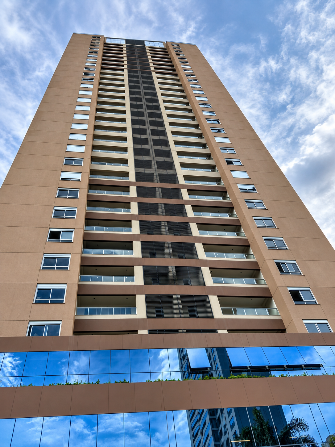 Edifício com fachada predial